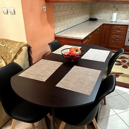 Chrisi Modern In The Center Apartment Siatista
